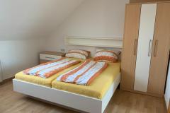 hausschöneweg_Zimmer8_1
